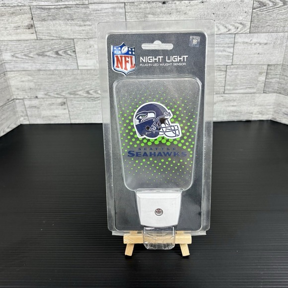 Party Animal Other - SEATTLE SEAHAWKS TEAM FROSTED NIGHT LIGHT PLUG-IN LED W/LIGHT SENSOR NEW